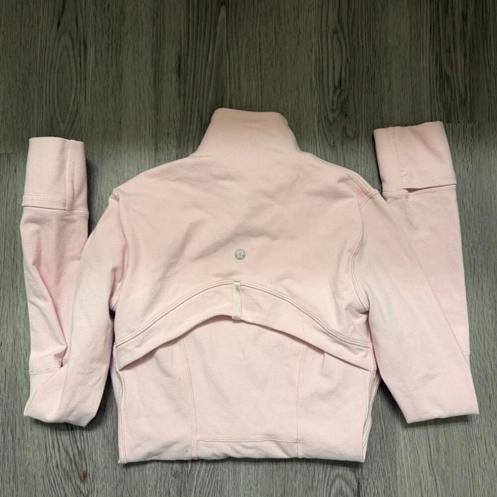 Lululemon Women's Pink Jacket